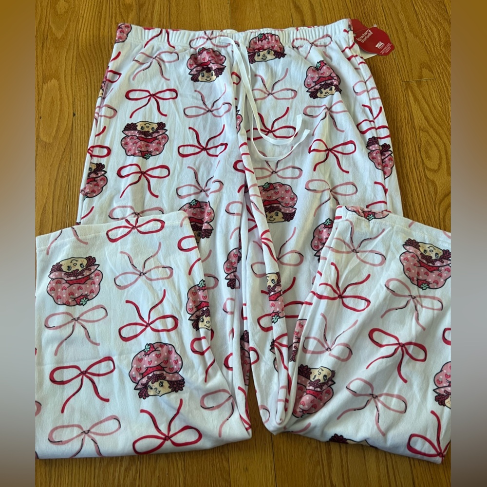 Adorable Pink and White strawberry shortcake lounge or  Pajama pants
